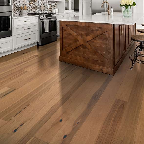Hardwood flooring | Yuma Carpets & Tile Inc